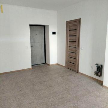 Село Мила Ж-к здам квартиру 2 рівнева 2 двері