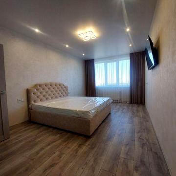 Сдаётся однокомнатная квартира в ЖК Скай Сити Первая Сдача 3секция