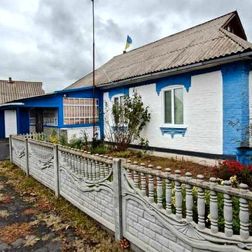 Продам будинок – заходь і живи