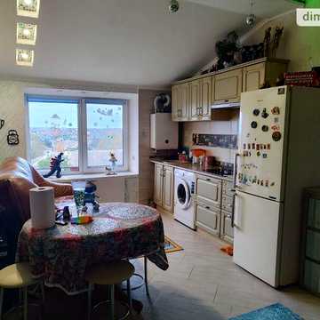 Продаж 2к Квартира Центральна вулиця