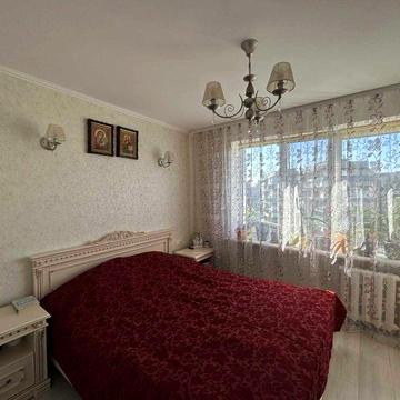 Сдам 3-ёх комнатную кв-ру на Оболони, ул. Малиновского,25. Евроремонт!