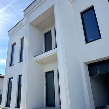 Прадаж сучасних будинків. Ужгород з гаражем