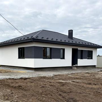 Новозбудований будинок «американка»