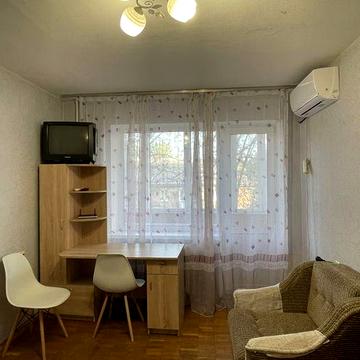 Оренда 1к квартири на вул Чистяківська 11а