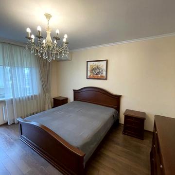 Голосіївський просп. (40-річчя Жовтня), 30-Б