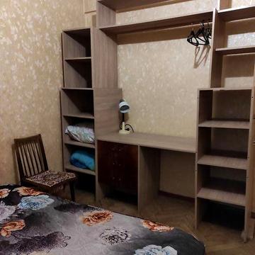 Сдам 2х комнатную квартиру,сталинка,м.Голосеевская