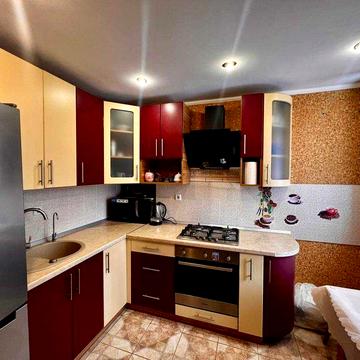 Продається 3-кімнатна квартира вул. Бельгійська