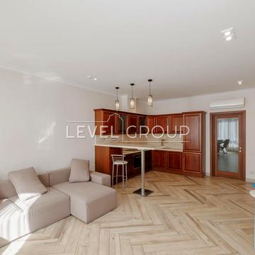 Антоновича вул. (Горького), 131