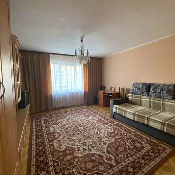 Драгоманова вул., 5
