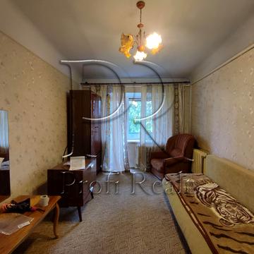 Леоніда Каденюка просп. (Юрія Гагаріна), 8