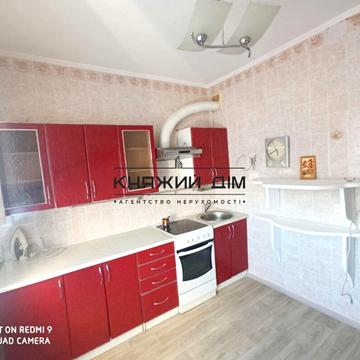 Степана Олійника вул., 3