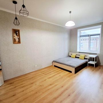 Івана Світличного вул. (Петровського), 6