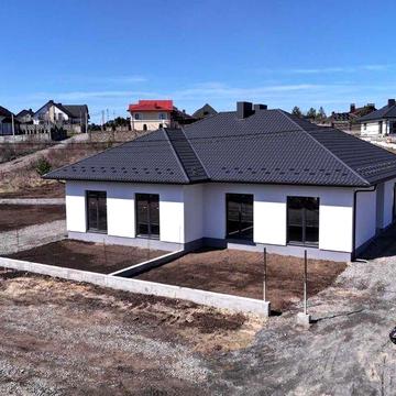Продам одноповерховий двоян. 4.2 соток. 110м²