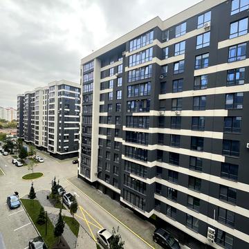 Хіміків вул., 28