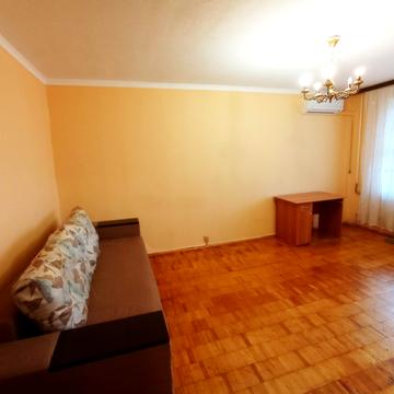 Оболонський просп., 28-Б
