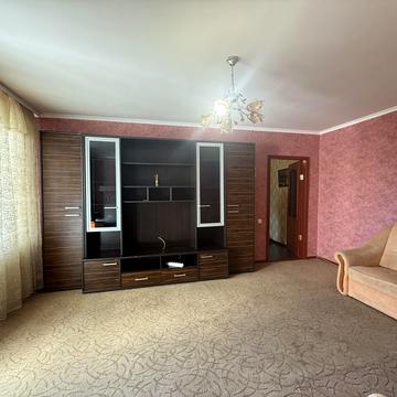 Михайла Стельмаха вул., 7