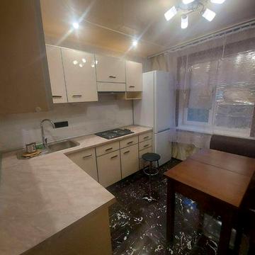 Сдам 1к.кв м.  Х.Гора