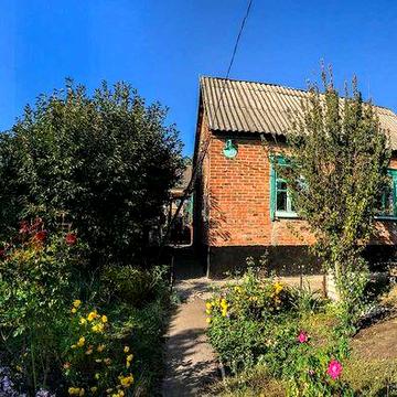 Продам будинок з ділянкою на Гагаріна