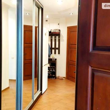 Довгострокова оренда 2к Квартира Космонавтів вулиця
