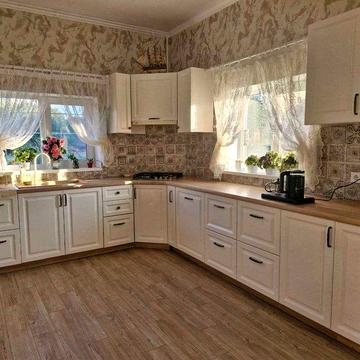 Кухня студия 40 м² + гараж + терраса = идеальный дом