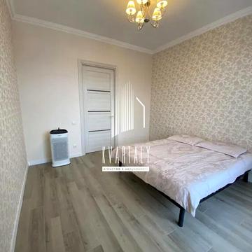 Академіка Філатова вул., 3/1