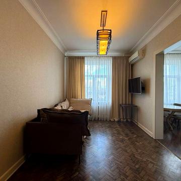 Оренда 3-кімнатної квартири Ярославів Вал 30А Центр Шевченківський