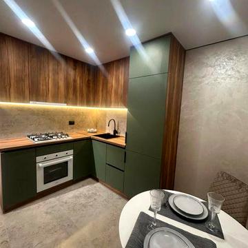 Продаж сучасної 2 кімнатної квартири по вул. Смакули