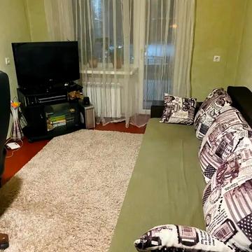 Радистів вул., 4