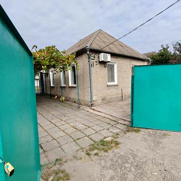 Олександра Анашкіна вул., 41