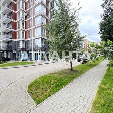 Володимира Великого вул., 9