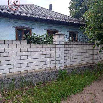 Продам будинок біля дитячої лікарні