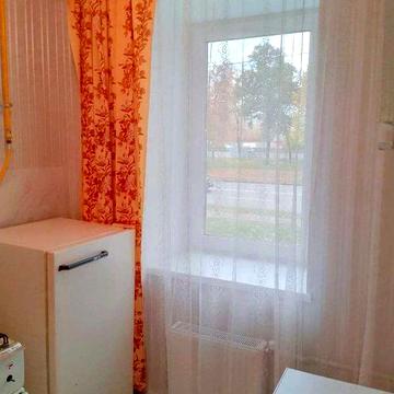 1кімнатна зі свіжим ремонтом, усі меблі і техніка на Кругу, вул. Щорса