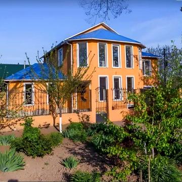 Учительская, 16