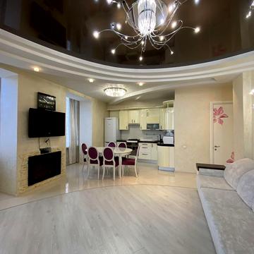 Соборний просп. (Леніна), 212