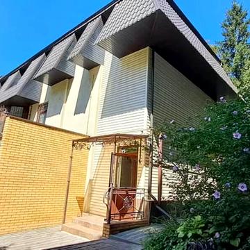 Дмитра Яворницького просп. (Карла Маркса), 26