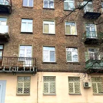 Продам однокомнатную гостинку (404411)