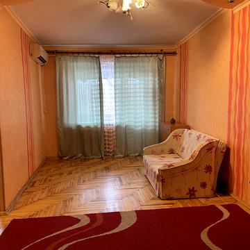 Південноукраїнська вул., 19