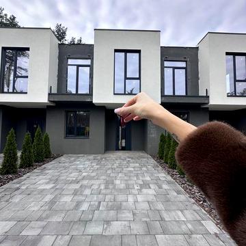 Терміново продається таунхаус 124 м² біля парку “Щасливий”!