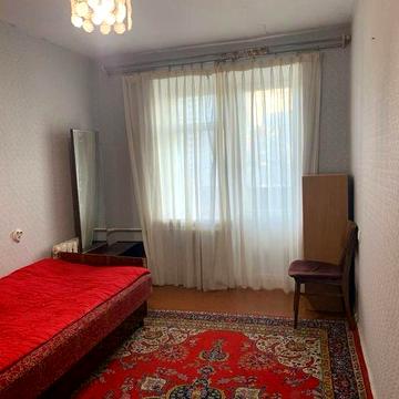 Оренда двох кімнатної квартири Зарічанська вже з комунальними