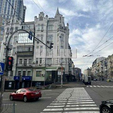 Продаж 2к квартири, центр, вул. Саксаганського, 33/35