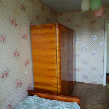 Дарницький бульв., 4