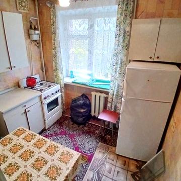 Продам,двокімнатна квартира, рн Дендропарка!