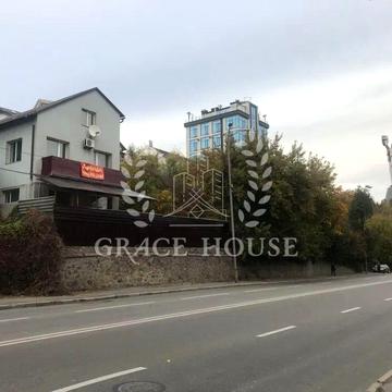 Миколи Міхновського бульв. (Дружби Народів)