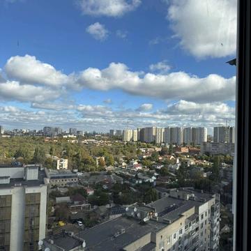 Малиновського, 16Б