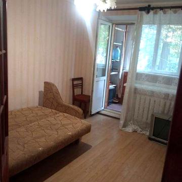 4-х комнатная квартира на Добровольского за 33 тыс. с ремонтом