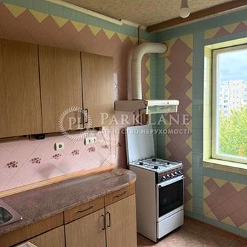 Червоної Калини просп. (Володимира Маяковського), 18