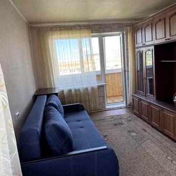 Продам 3-комн. квартиру низ пр. Поля (Медтехника)