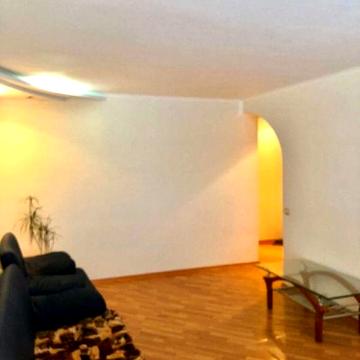 Оренда 3-х кімн.кв. вул.Офіцерська,18