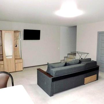 Сдам двухуровневую 3-ком квартиру с. Святопетровское, с питомцами ДА