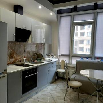 Генуезька вул., 3б